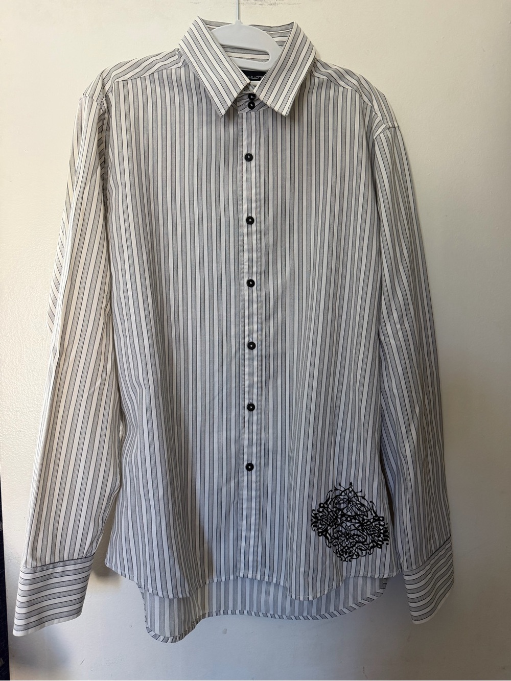 Level Ten Men’s XL White Gray Pinstripe Embroidered Crest Button-Up Shirt Y2K